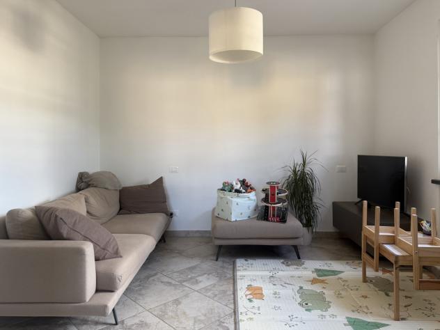 RONCHI, in piccolo complesso residenziale, appartamento al primo piano con ingresso indipendente, ampia terrazza abitabile. Si compone di soggiorno, c - Foto 8