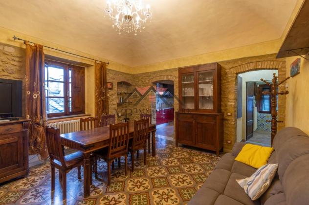 Appartamento in vendita a Pomarance 100 mq Rif: 1380203