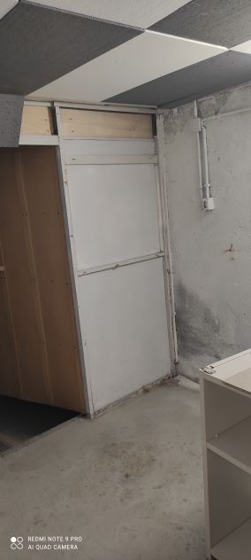 CERCASI donna delle pulizie
