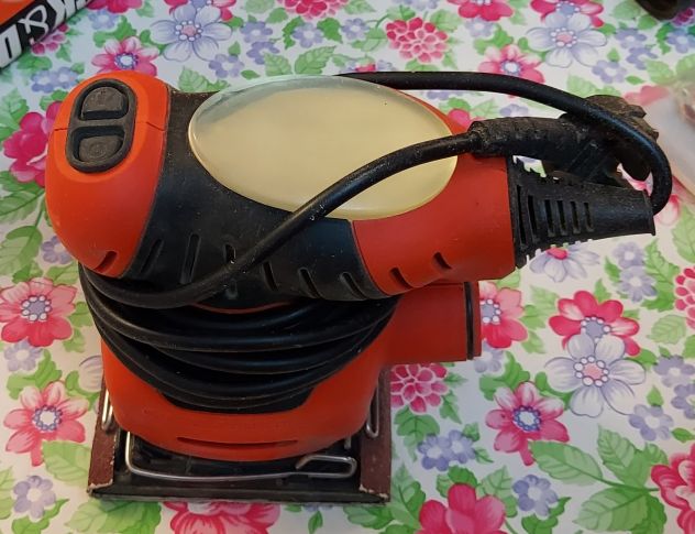 LEVIGATRICE ORBITALE BLACK&DECKER - Foto 4