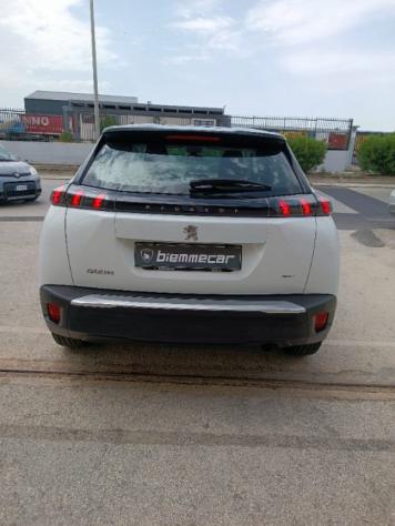 PEUGEOT 2008 PureTech 100 S&S Allure rif. 22621043 - Foto 6
