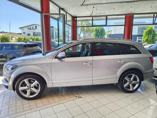 Audi Q7 3.0 TDI 240 CV quattro S-LINE GANCIO TRAINO UNIPRO - Foto 4