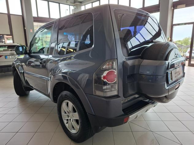 Mitsubishi Pajero 3.2 DI-D 16V 3p. Invite - Foto 6