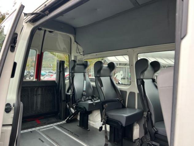 VOLKSWAGEN Caravelle PL / TA 1.9 TDI TRASPORTO DISABILI rif. 23413903 - Foto 9