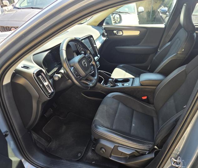 Volvo XC40 D3 AWD AUTOM. FULL KM 107000 BEN TENUTA - Foto 9