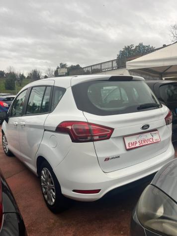 Ford B-Max 1.5 TDCi 75 CV - Foto 8