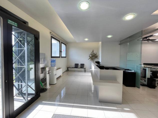 Immobile di 1650 m² con più di 5 locali in vendita a Brescia - Foto 4