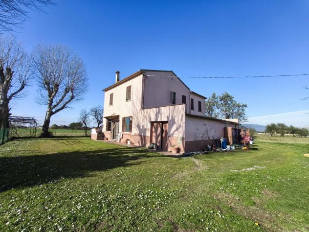 Casale in vendita a Santa Lucia - Pontedera 250 mq Rif: 1332808