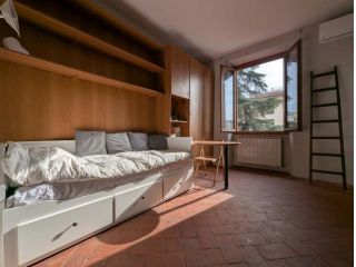 Apartment in Viale Giovanni Milton, Firenze for 30 m²