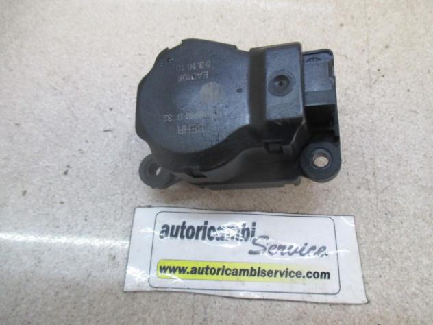 113693 U9518001 MOTORINO SCATOLA RISCALDAMENTO OPEL ASTRA J SW 1.7 D 92KW 6M 5P (2011) RICAMBIO USATO