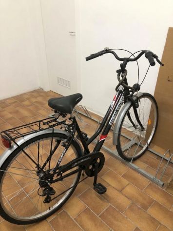 Bicicletta da donna con cambio a più marce - Foto 2