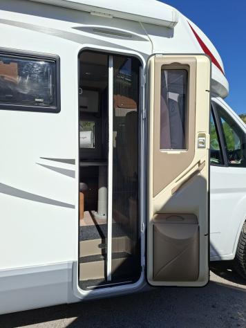 CAMPER ELNAGH CITROEN SEMINTEGRALE GARAGE SEMDINETTE LETTO BASCULANTE CLIMATIZZATORE FOTOVOLTAICO CAMPEGGIO USATI GENERALI 1770 - Foto 5