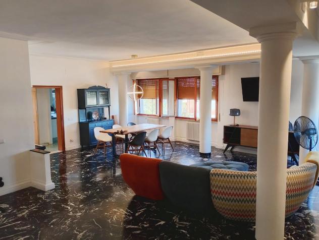 Appartamento in vendita a Pontedera 200 mq Rif: 1427704