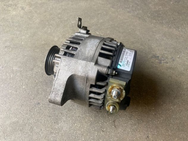 Alternatore Citroen C1 1.0 benzina del 2010 (27060-0Q120) - Foto 2