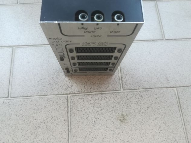 COMMUTATORE VIDEO-AUDIO 3 USCITE SCART + RCA A/V - Foto 4