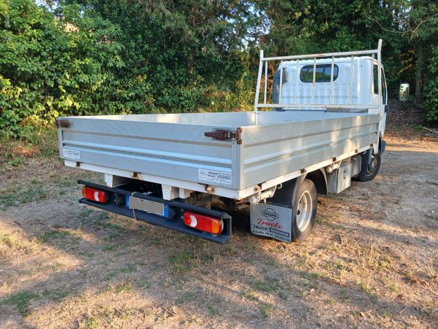 Vendesi Nissan Cabstar.E 120 cassone fisso , km 27.500 reali - Foto 3