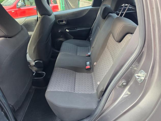 Toyota Yaris 1.3 5 porte Style - Foto 10