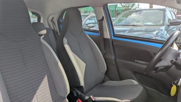 TOYOTA Aygo 1.0cc 72cv rif. 23765563 - Foto 10