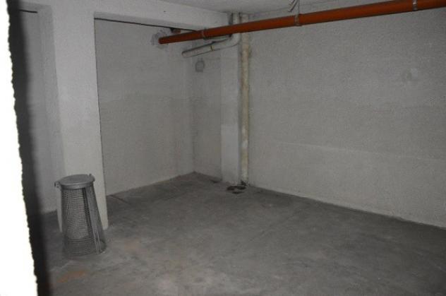 Immobile di 120 m² con 1 locale in affitto a Gallarate - Foto 8