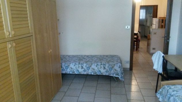 affittasi tre stanze appartamento - Foto 3