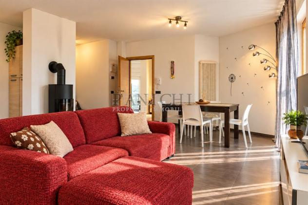 Appartamento in villetta bifamiliare con ampio giardino, terrazzo, garage e cantina - Foto 3
