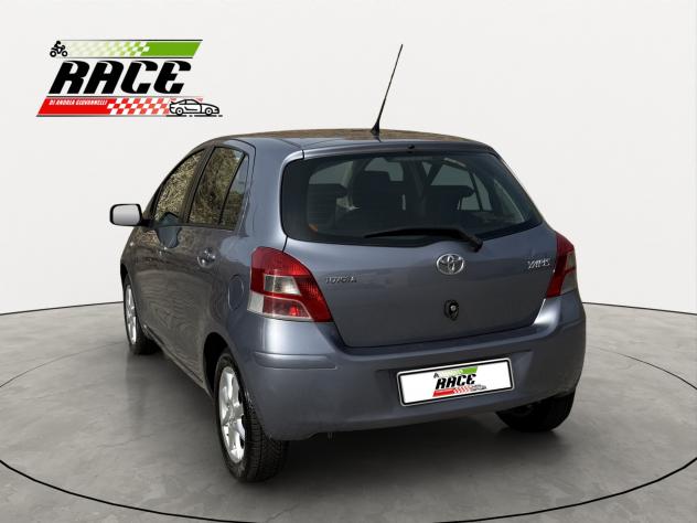 Toyota Yaris 1.0 Sol 5p - Foto 4