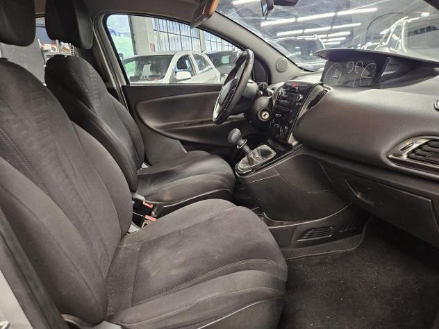 Lancia Ypsilon Ypsilon 1.2 8v Silver 69cv - Foto 10