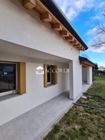 CASA INDIPENDENTE di 3 vani e di 170 mq (CONEGLIANO) rif. MDPX99_9 - Foto 10