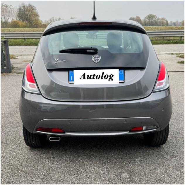 Lancia Ypsilon 1.0 FireFly 5 porte S&S Hybrid Gold - Foto 4