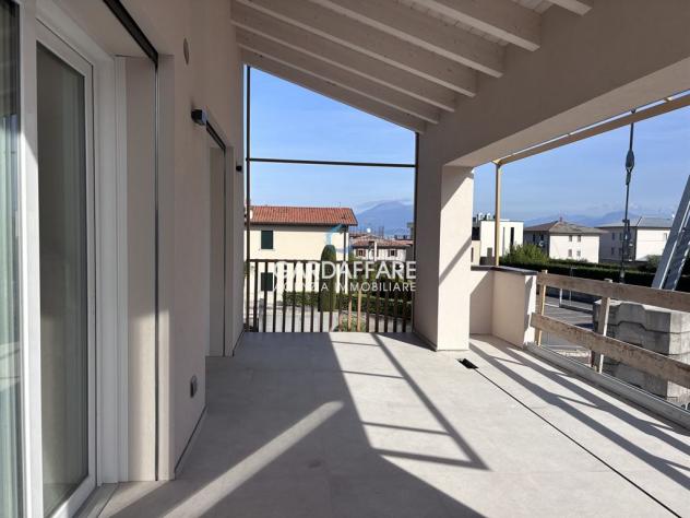 Attico Quadrilocale con mansarda e terrazza Vista Lago! - Foto 6