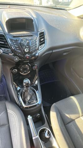Ford Fiesta 1.0 80CV 5 porte Black & White Edition - Foto 9