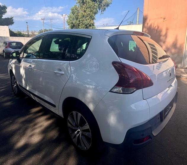 Peugeot 3008 1.6 HDi 115CV Business - Foto 6