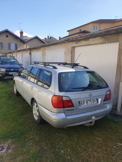 NISSAN Primera station wagon