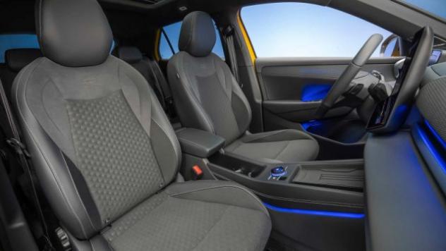 VOLKSWAGEN T-Roc 1.5 eTSI ACT DSG Life rif. 24050602 - Foto 8