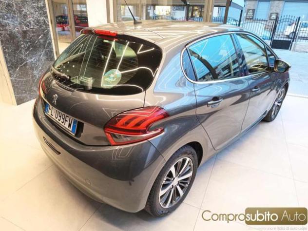 PEUGEOT 208 1.4 8V HDi 68CV 5p. Access rif. 24018782 - Foto 5