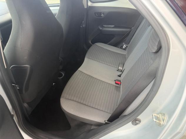 Toyota Aygo Connect 1.0 72 CV 5 porte x-wave - Foto 10