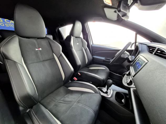 Toyota Yaris GR Sport 1.5 Hybrid - Foto 9