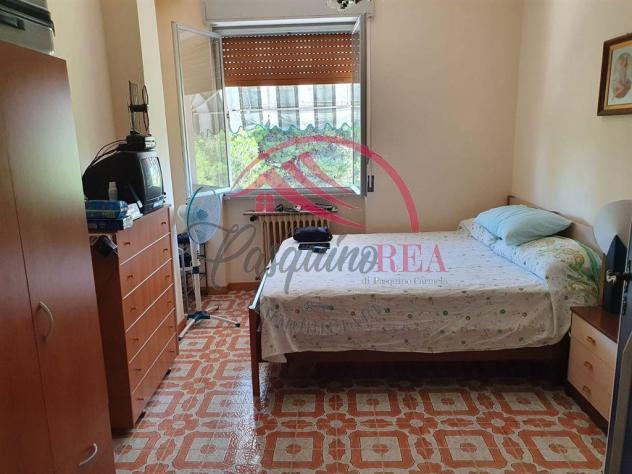 AMPIO E LUMINOSO APPARTAMENTO IN ZONA RESIDENZIALE - Foto 7