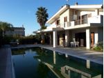 Villa di 360 m² con più di 5 locali in vendita a Noicattaro