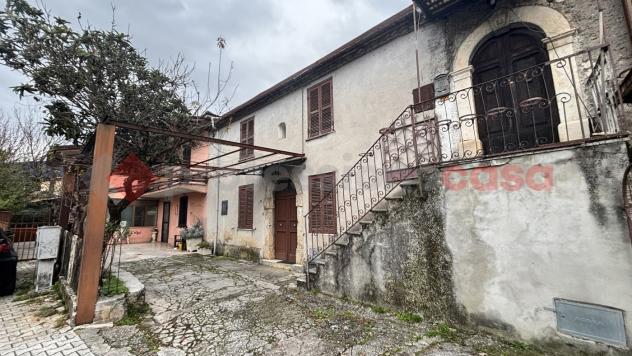 Duplex - Vico nel Lazio . Rif.: Cod. rif 3292028VRG