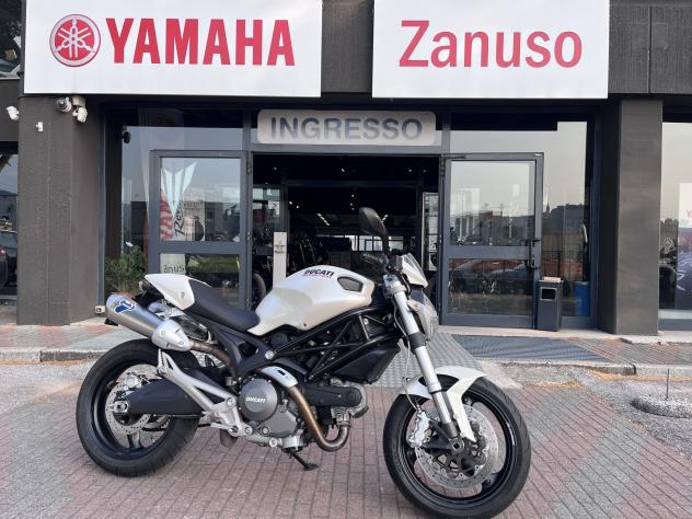 Ducati Monster 696+ null