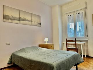 Stanza singola in affitto con balcone vicino a metro verde