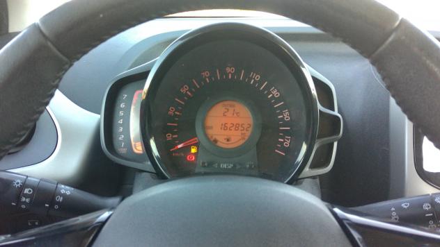 Toyota Aygo 1.0 VVT-i 69 CV 5 porte x-cool TSS - Foto 9