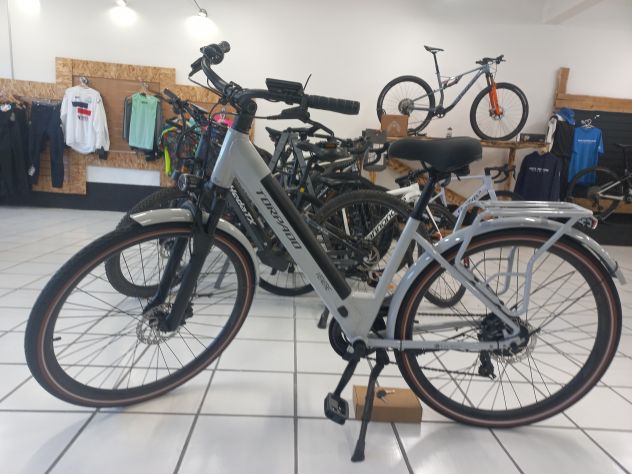 X errato acquisto vendo nuovissima E-Bike (unisex) Torpado - T268 Aluminium 6061 - Foto 4