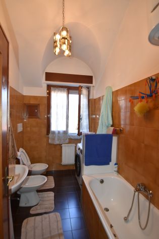 Ampio appartamento di 120 mq con cantina - Foto 6