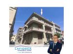 Appartamento al piano 3 con terrazzo a livello