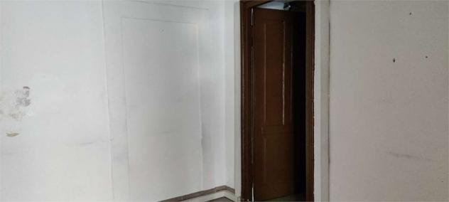 A000085 - AFFITTASI UFFICIO - Foto 12
