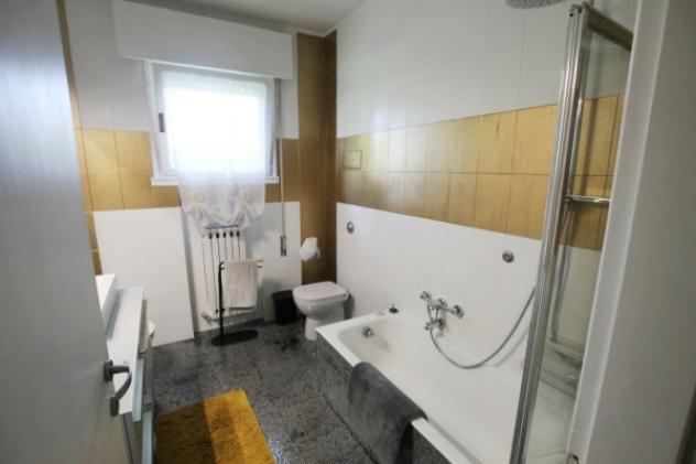 Villa di 380 m² con più di 5 locali e box auto doppio in affitto a Padova - Foto 11
