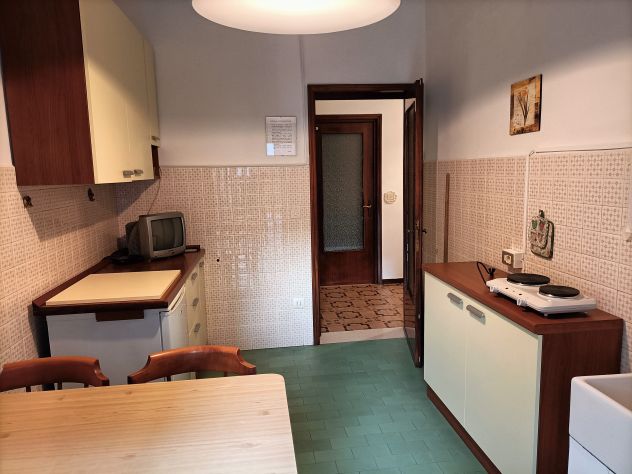 APPARTAMENTO 6 POSTI LETTO-ZONA OSPEDALE - Foto 3