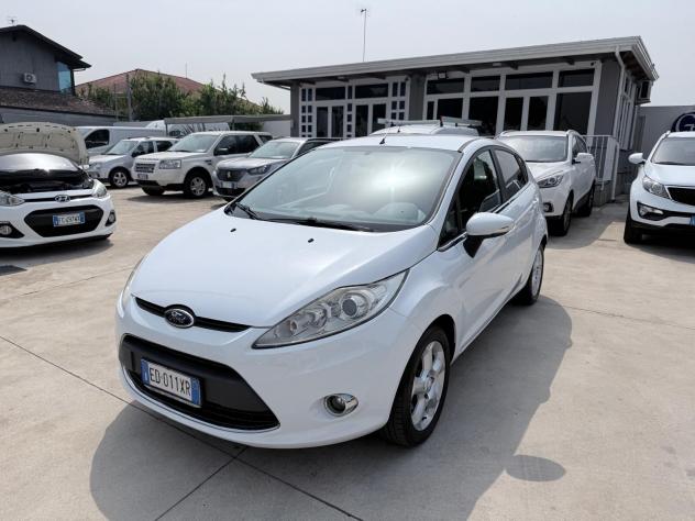 Ford Fiesta 1.2 82 CV 5 porte Titanium - Foto 2